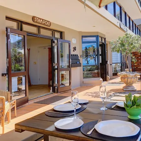 Oppiesee Selfcatering Apartments Herolds Bay Exterior photo